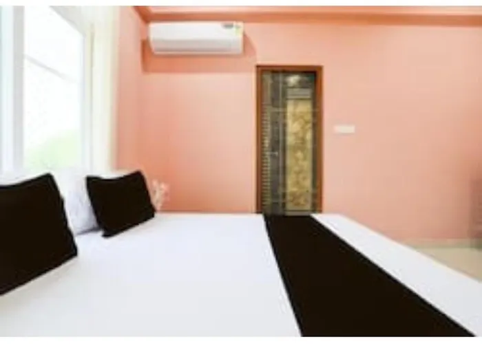 Shri Gopal Upwan Hotel Lawn & Banquet, Varanasi